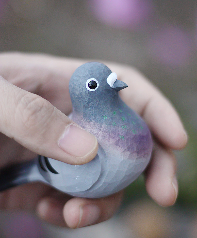 Pigeon Couple Figurines