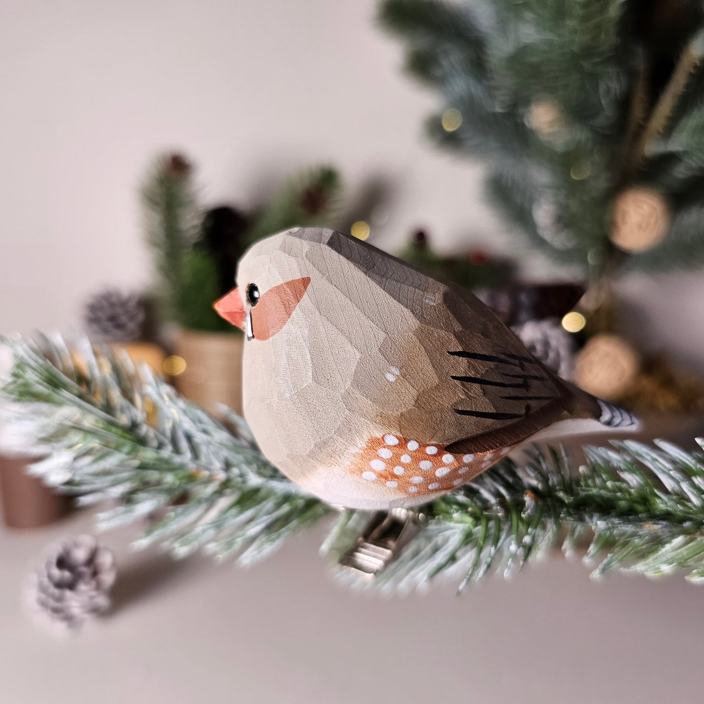 Ornement à clipser oiseau pinson zèbre