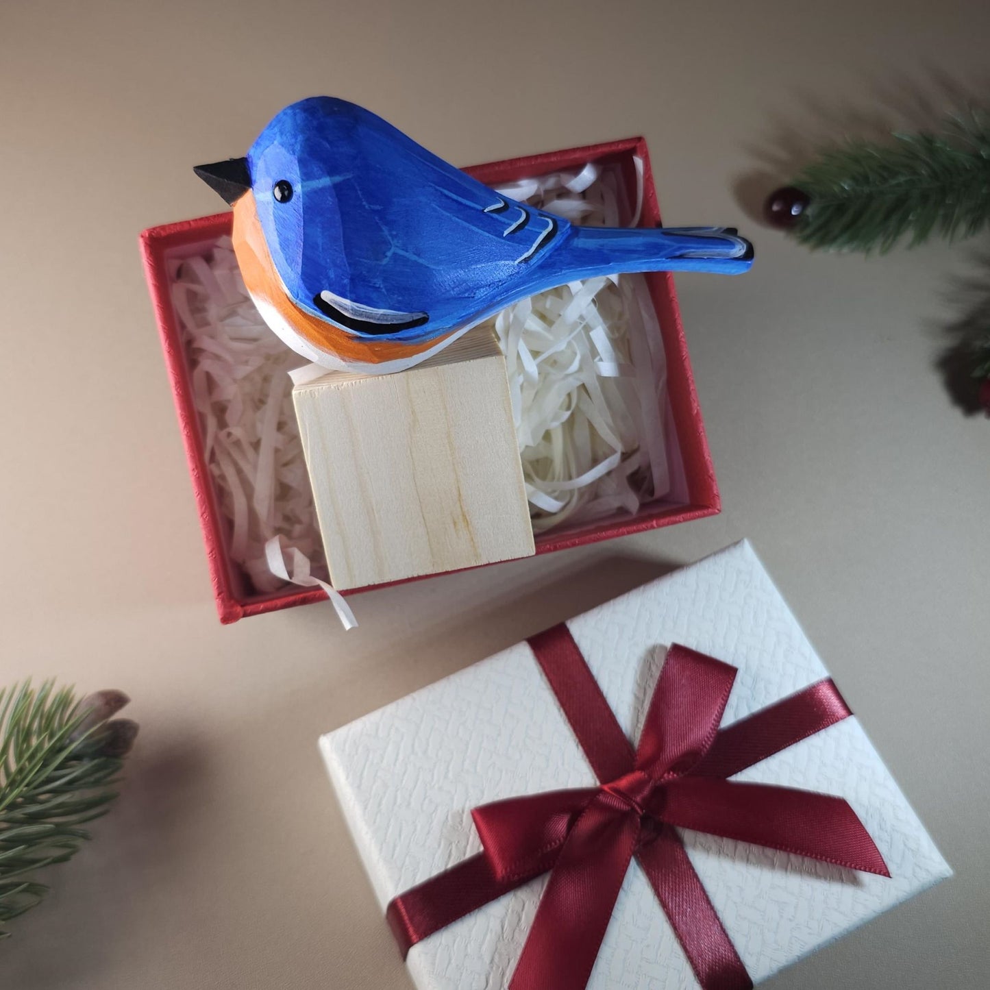 Figurine d'oiseau avec coffret cadeau