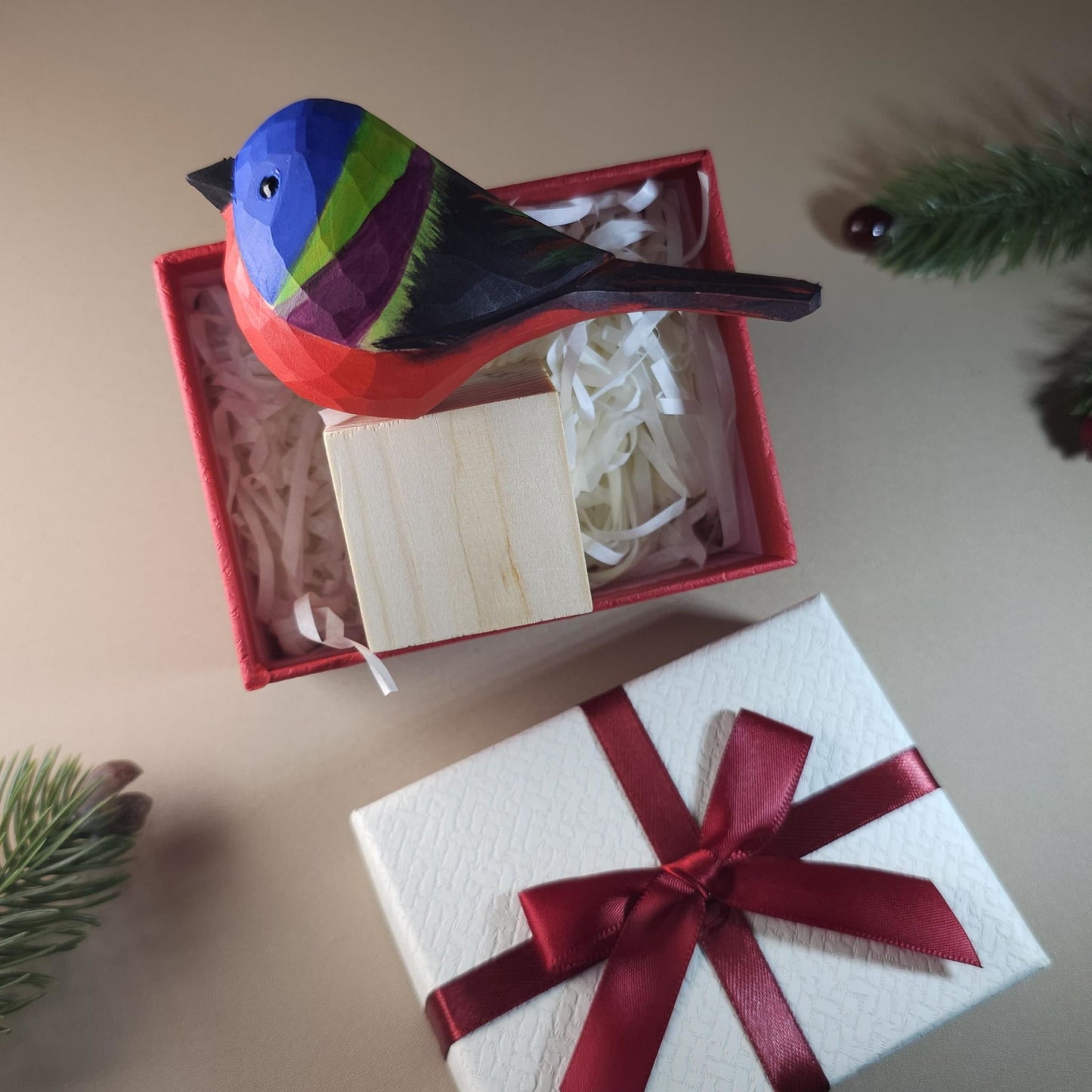 Figurine d'oiseau avec coffret cadeau