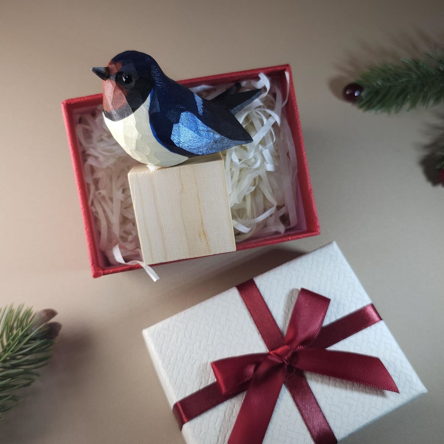 Figurine d'oiseau avec coffret cadeau