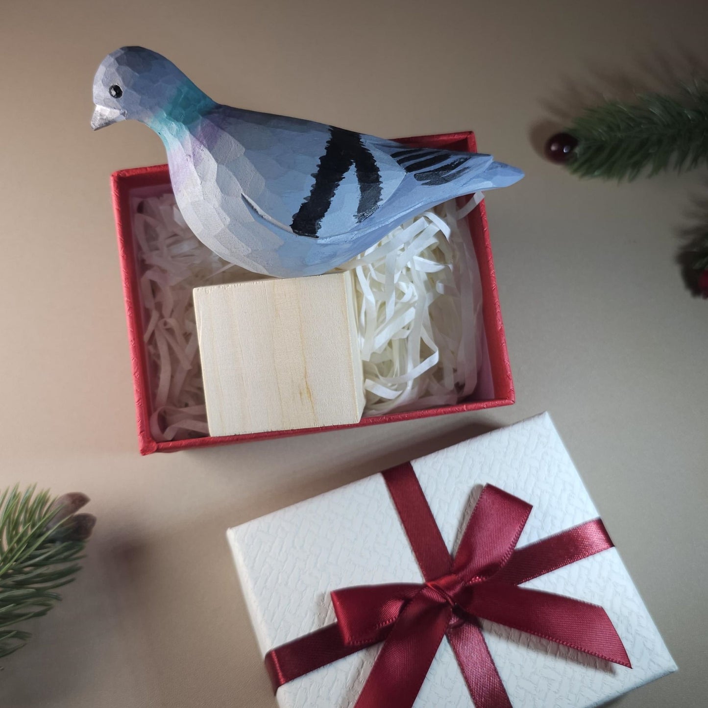 Vogelbeeldje met geschenkdoosset