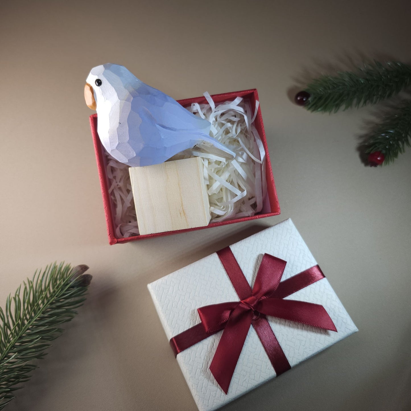 Figurine d'oiseau avec coffret cadeau