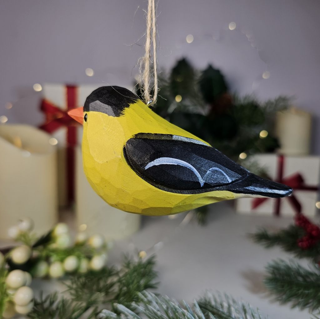 Amerikaanse distelvink houten hangende kerstboomornament