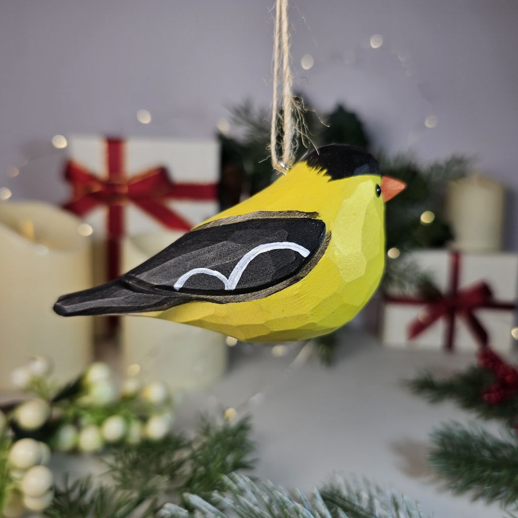 Amerikaanse distelvink houten hangende kerstboomornament