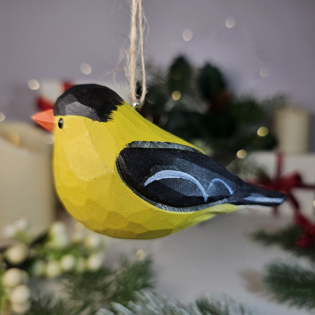 Amerikaanse distelvink houten hangende kerstboomornament