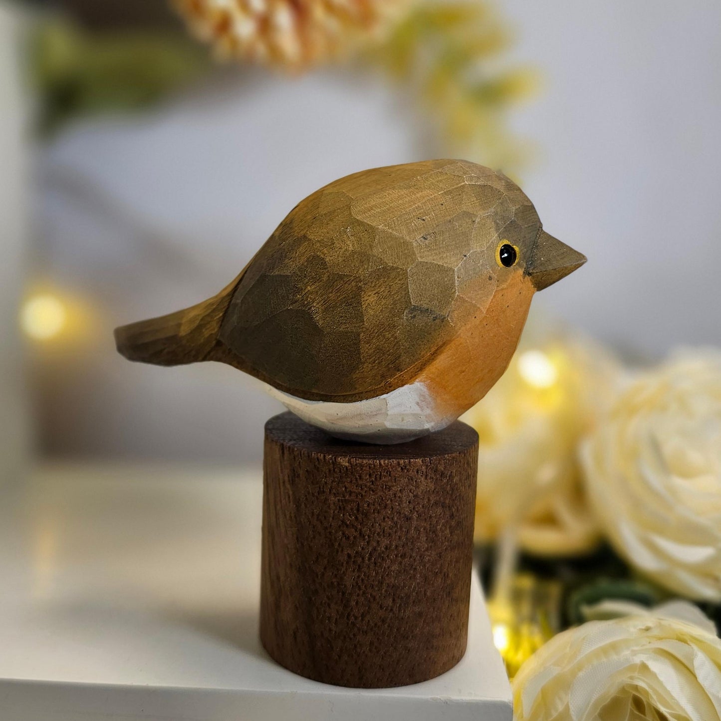 ヨーロッパコマドリ (Erithacus rubecula) 鳥の置物 手彫り塗装木製