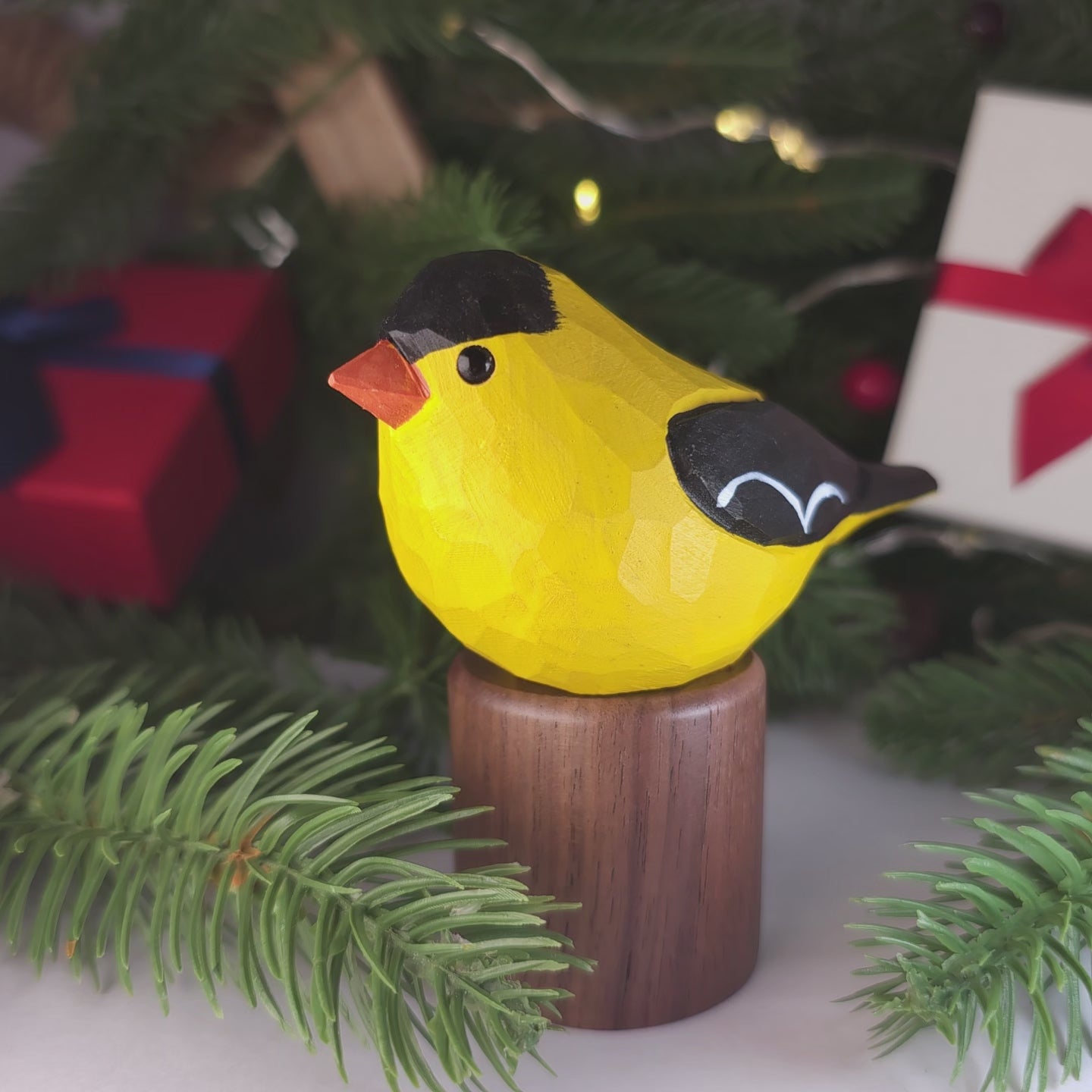 american-goldfinch-wood-figurine-product-video-demo